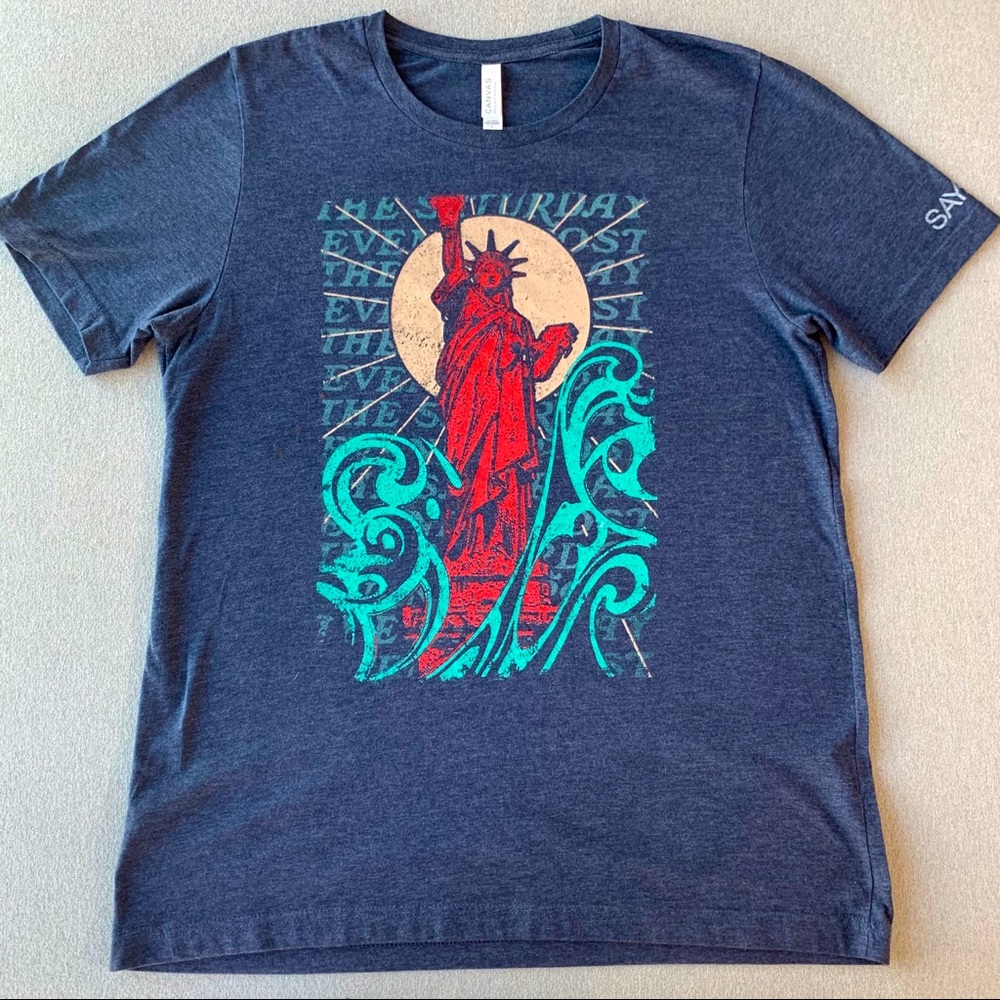CANVAS Tee Shirt. Lady Liberty. L